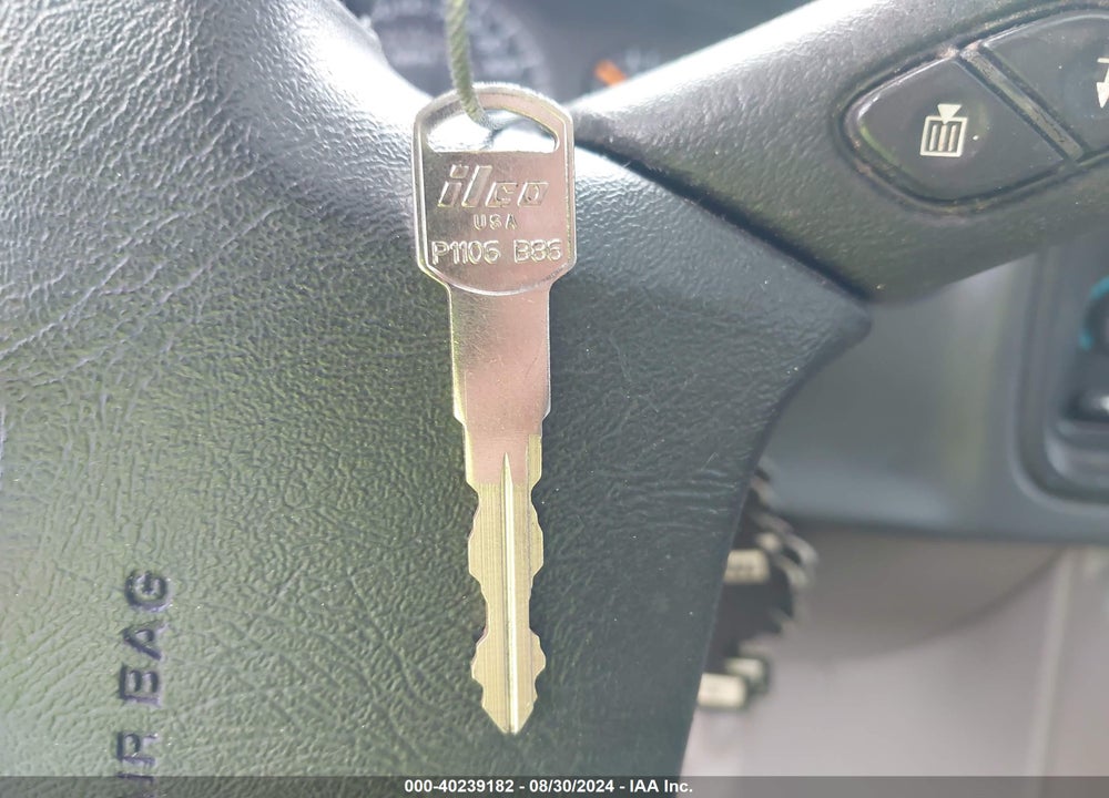 2004 GMC YUKON SLT VIN: 1GKEK13Z54J184162