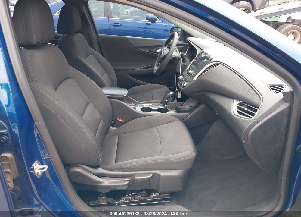 2019 CHEVROLET MALIBU RS VIN: 1G1ZG5STXKF205826