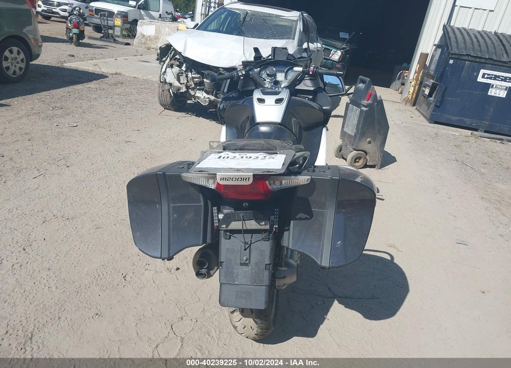 2010 BMW R1200 RT VIN: WB1044007AZW18101