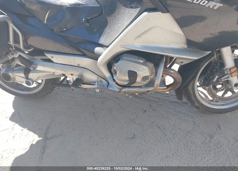 2010 BMW R1200 RT VIN: WB1044007AZW18101