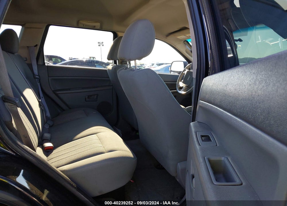 2007 JEEP GRAND CHEROKEE LAREDO VIN: 1J8GS48K67C677142