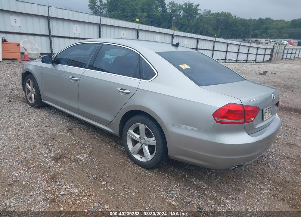 2013 VOLKSWAGEN PASSAT 2.5L SE VIN: 1VWBH7A3XDC080458