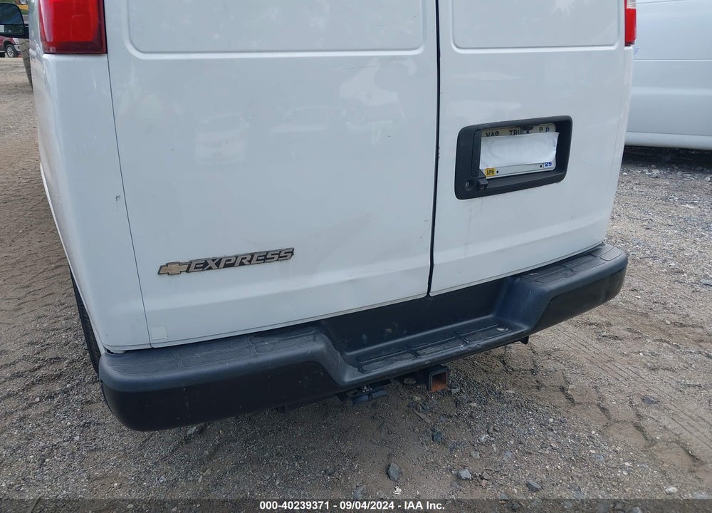 2018 CHEVROLET EXPRESS 2500 WORK VAN VIN: 1GCWGAFP7J1258916