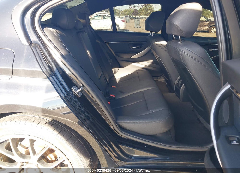 2018 BMW 330 VIN: WBA8D9C59JA013471