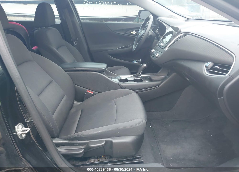 2018 CHEVROLET MALIBU LT VIN: 1G1ZD5ST5JF145123