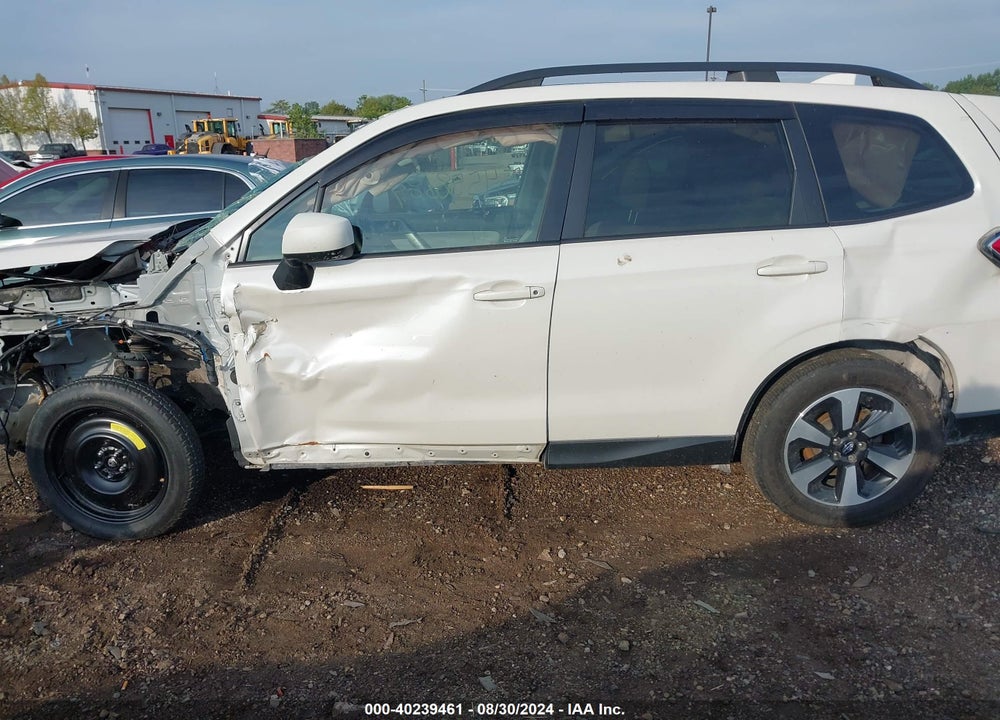2017 SUBARU FORESTER 2.5I PREMIUM VIN: JF2SJAEC0HH526593