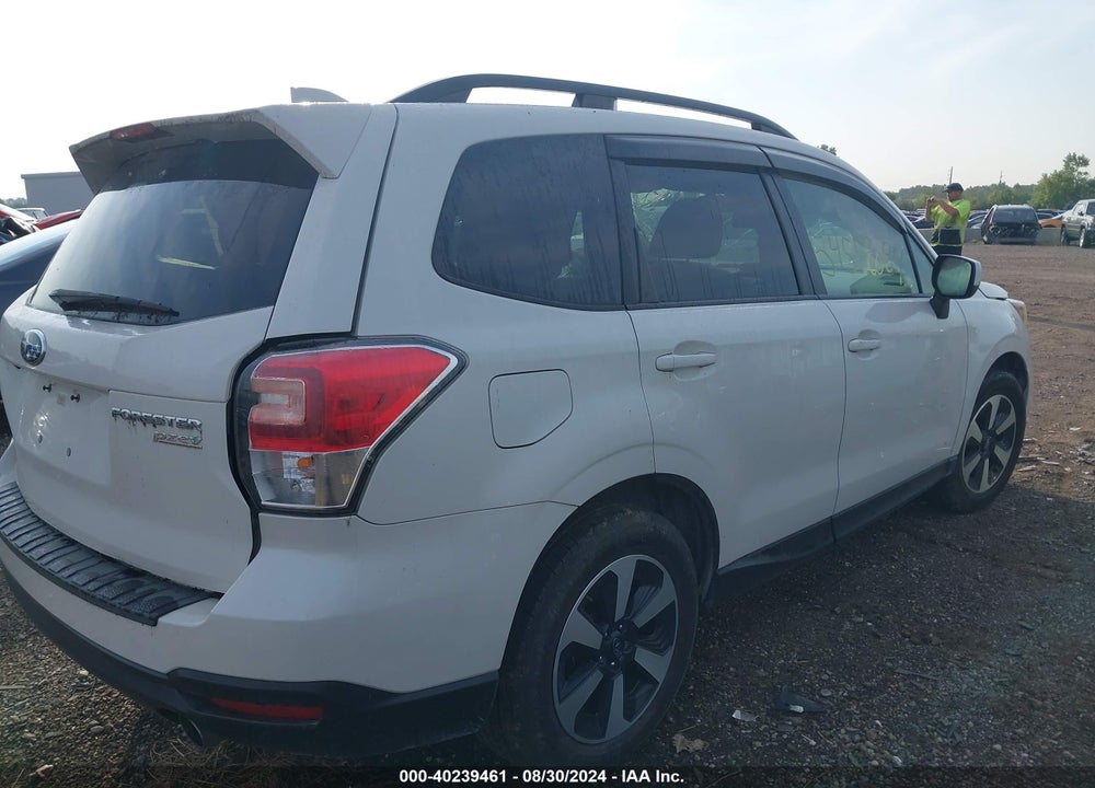 2017 SUBARU FORESTER 2.5I PREMIUM VIN: JF2SJAEC0HH526593