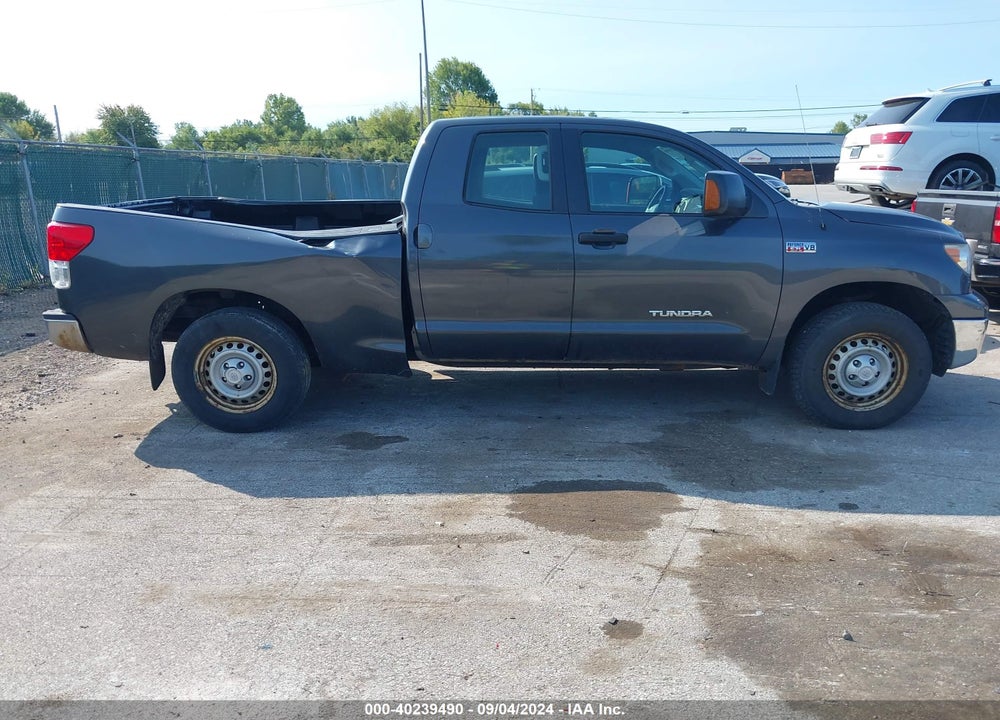 2011 TOYOTA TUNDRA GRADE 5.7L V8 VIN: 5TFUW5F13BX179996