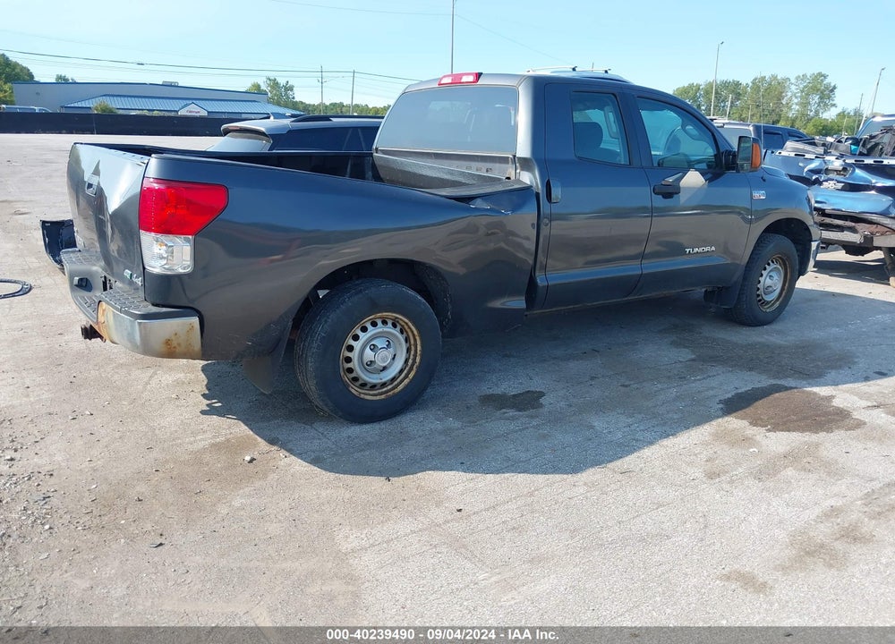 2011 TOYOTA TUNDRA GRADE 5.7L V8 VIN: 5TFUW5F13BX179996