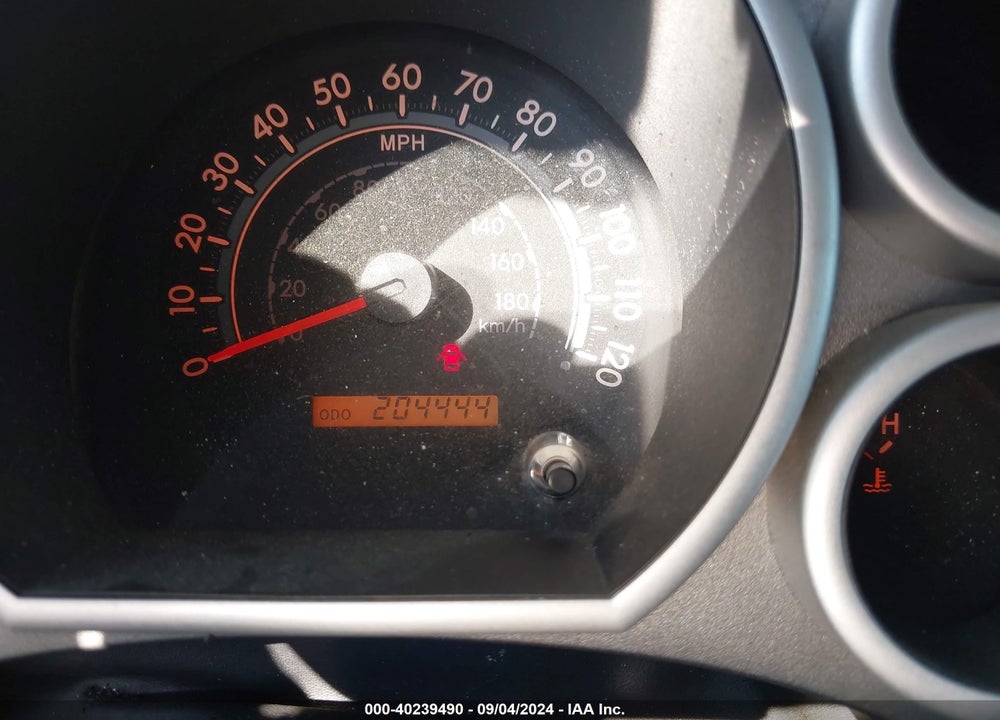 2011 TOYOTA TUNDRA GRADE 5.7L V8 VIN: 5TFUW5F13BX179996