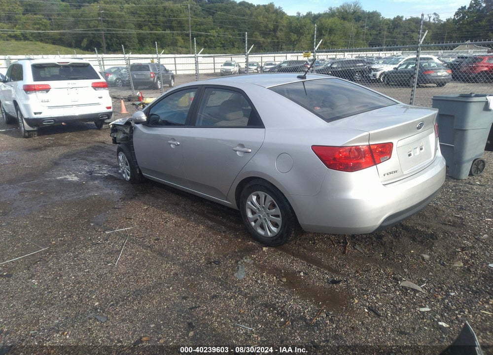 2010 KIA FORTE EX VIN: KNAFU4A22A5848713