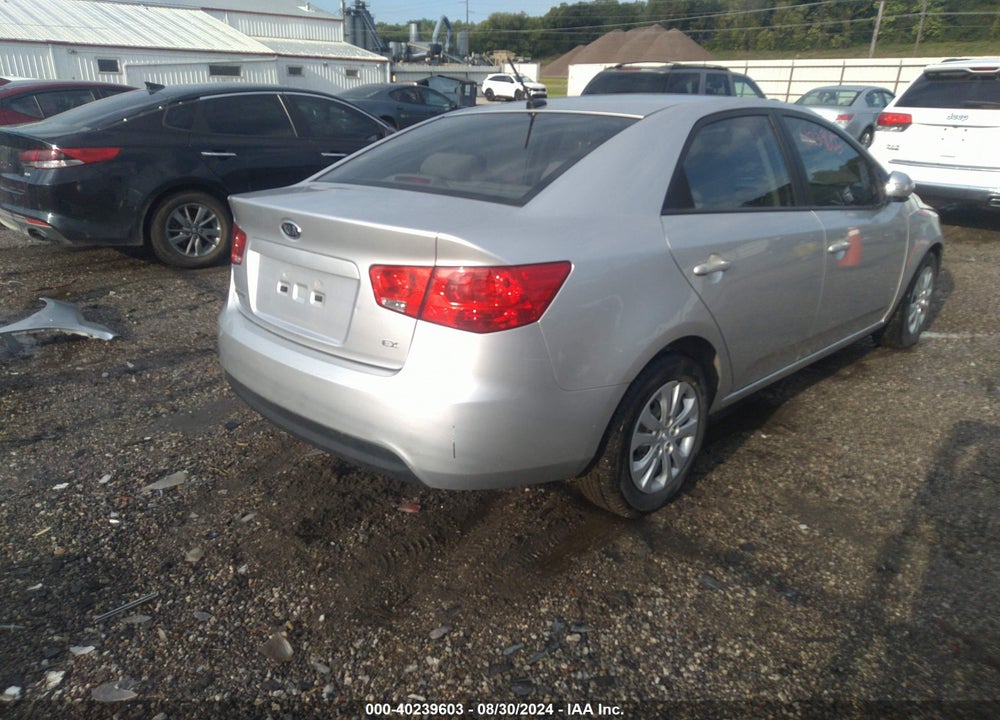 2010 KIA FORTE EX VIN: KNAFU4A22A5848713