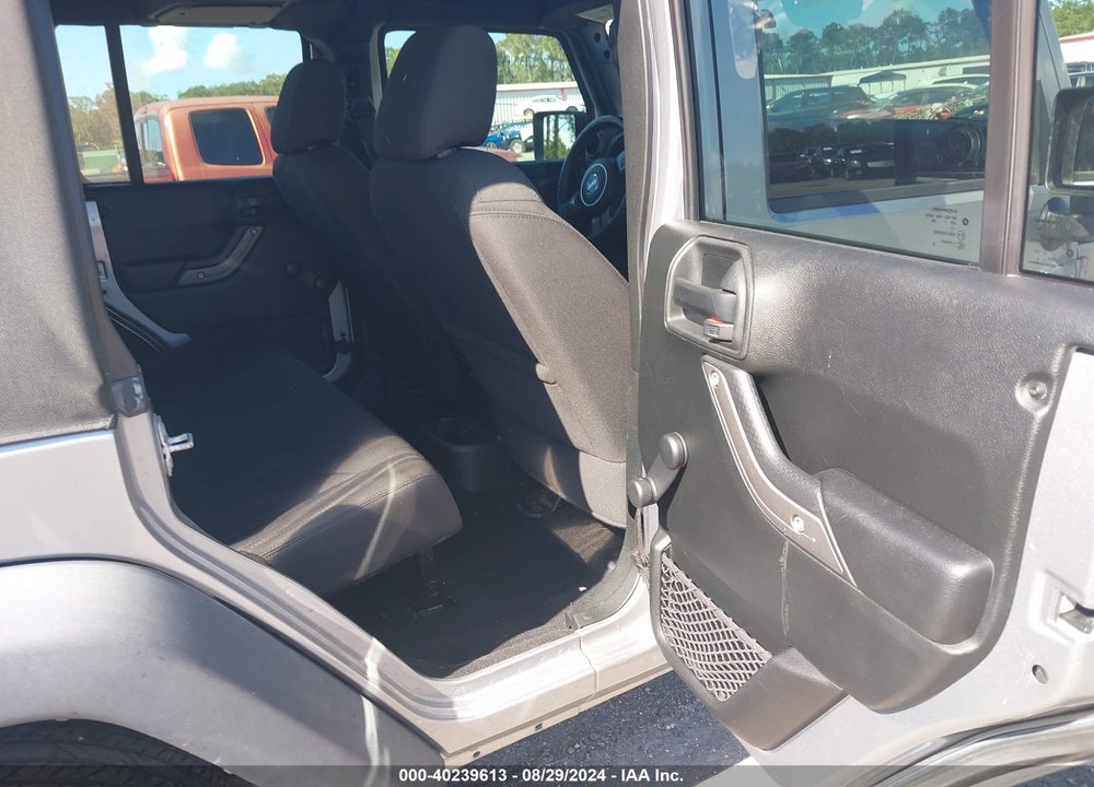 2018 JEEP WRANGLER JK UNLIMITED SPORT 4X4 VIN: 1C4BJWDG8JL812338