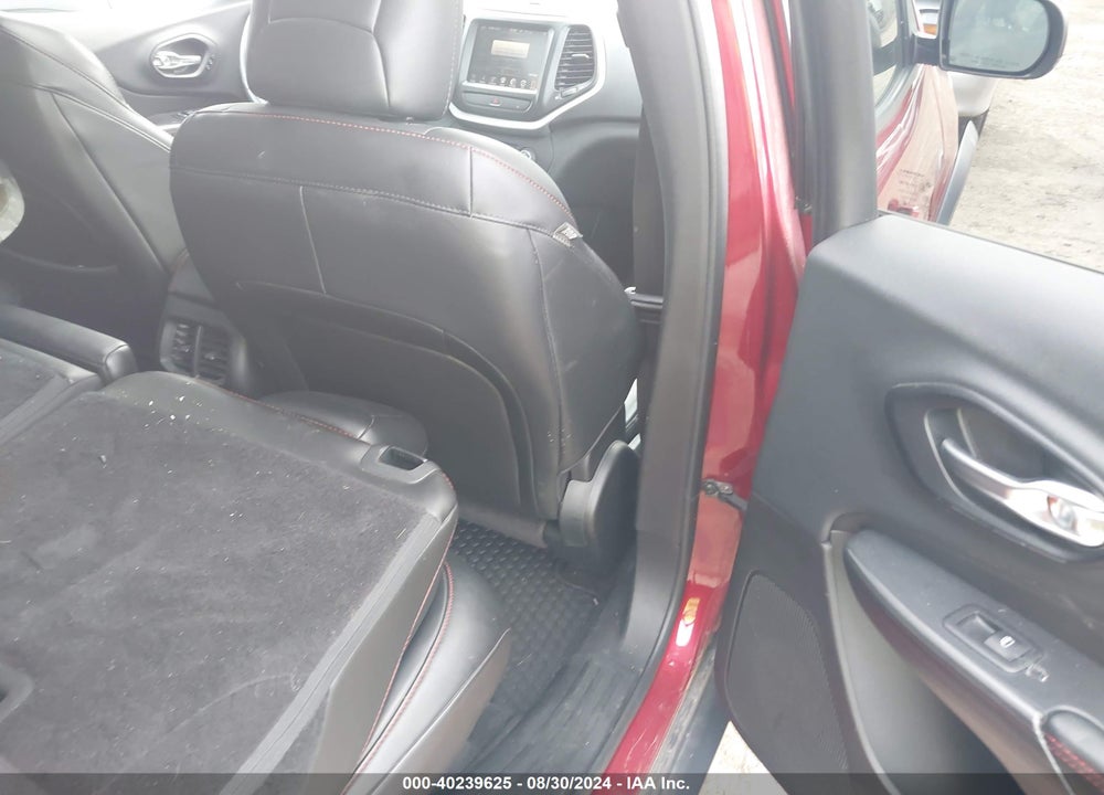 2015 JEEP CHEROKEE TRAILHAWK VIN: 1C4PJMBS8FW640304