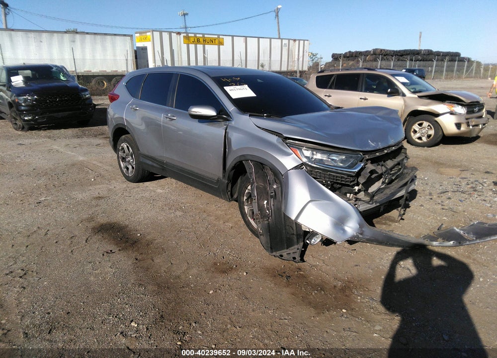 2017 HONDA CR-V VIN: 2HKRW2H86HH628106