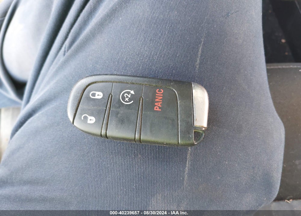 2016 JEEP RENEGADE VIN: ZACCJBCTXGPD18174