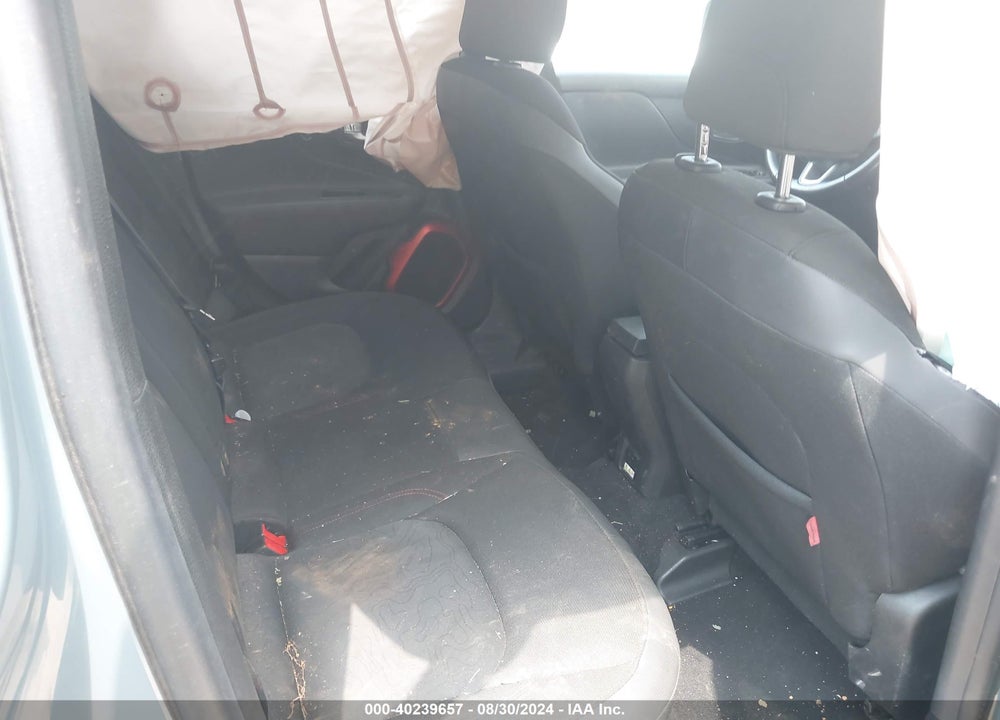 2016 JEEP RENEGADE VIN: ZACCJBCTXGPD18174