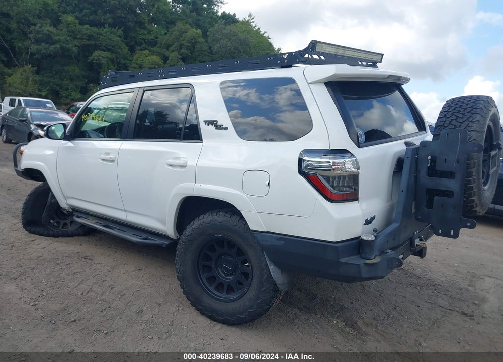 2021 TOYOTA 4RUNNER TRD OFF ROAD PREMIUM VIN: JTERU5JR7M5839881