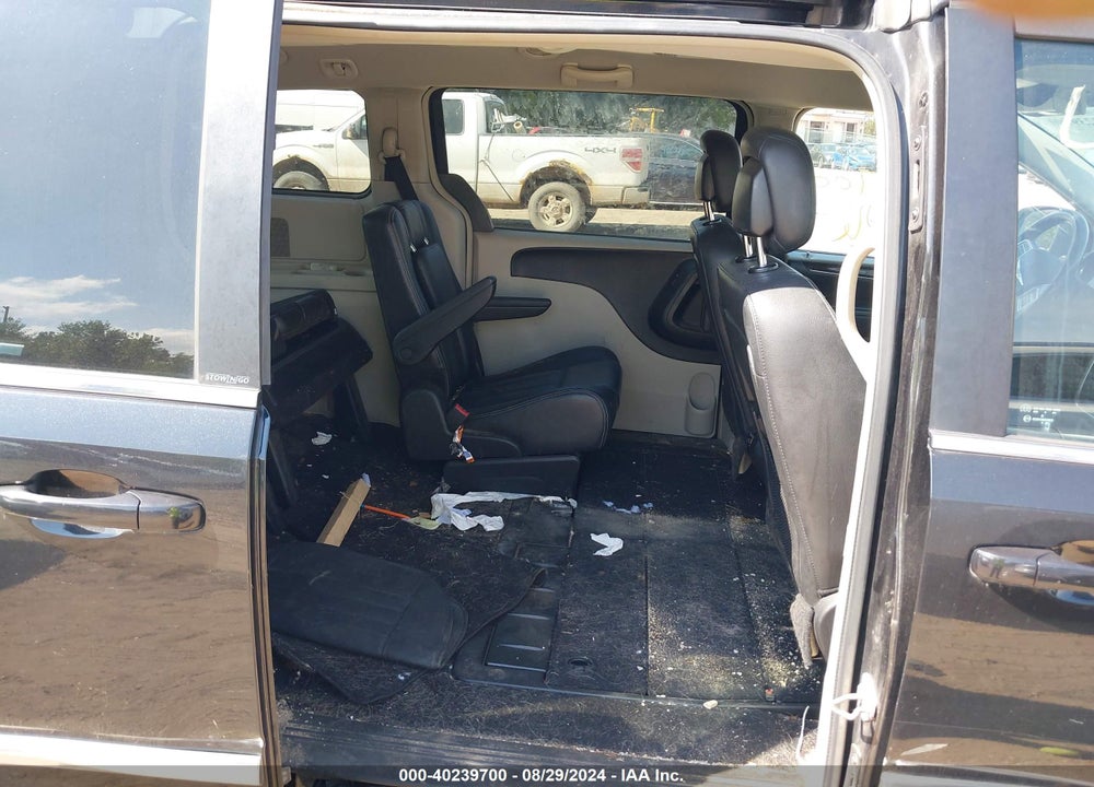 2012 CHRYSLER TOWN & COUNTRY VIN: 2C4RC1BGXCR353063