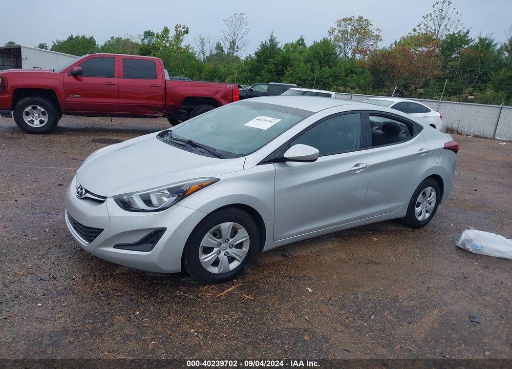 2016 HYUNDAI ELANTRA SE VIN: 5NPDH4AEXGH735836