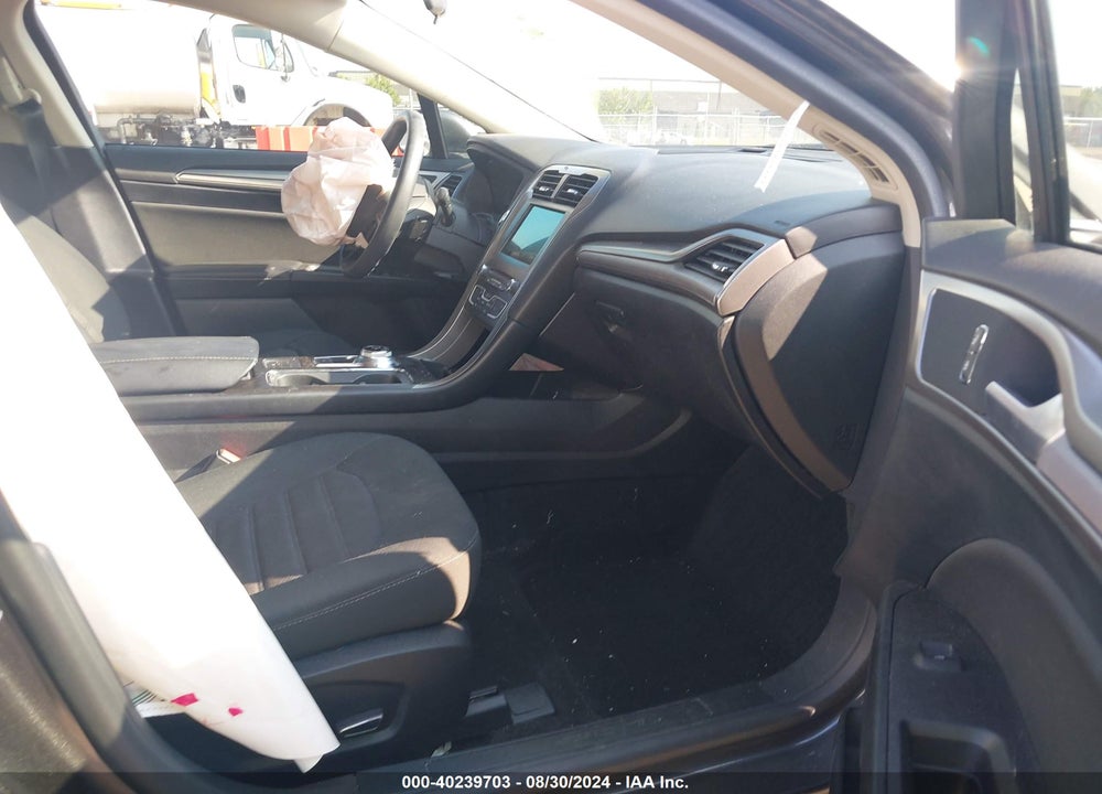 2018 FORD FUSION SE VIN: 3FA6P0HD2JR272635