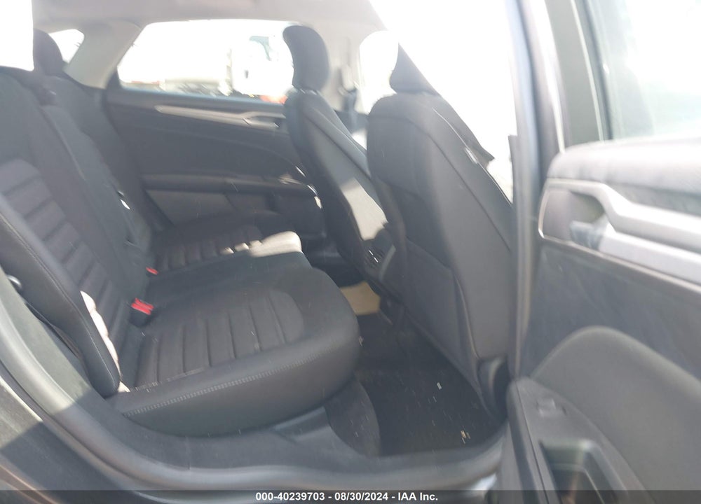 2018 FORD FUSION SE VIN: 3FA6P0HD2JR272635