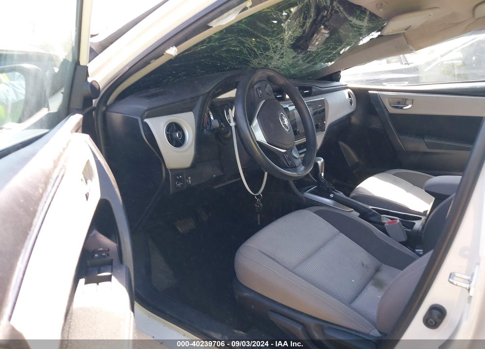 2017 TOYOTA COROLLA LE VIN: 5YFBURHE2HP646501