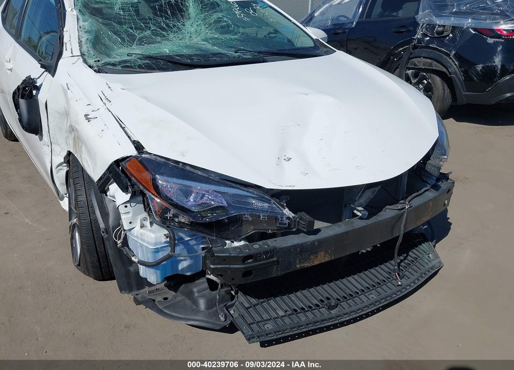 2017 TOYOTA COROLLA LE VIN: 5YFBURHE2HP646501