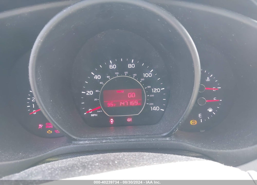 2014 KIA SOUL VIN: KNDJN2A24E7058614