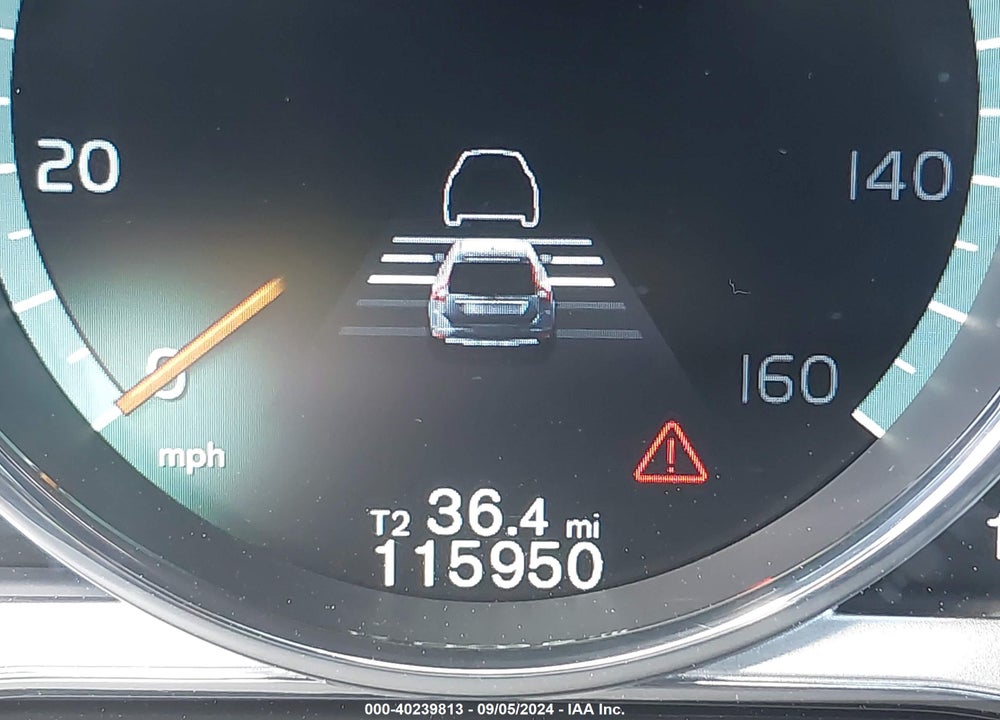 2016 VOLVO XC60 T5 DRIVE-E PLATINUM VIN: YV440MDM4G2792994