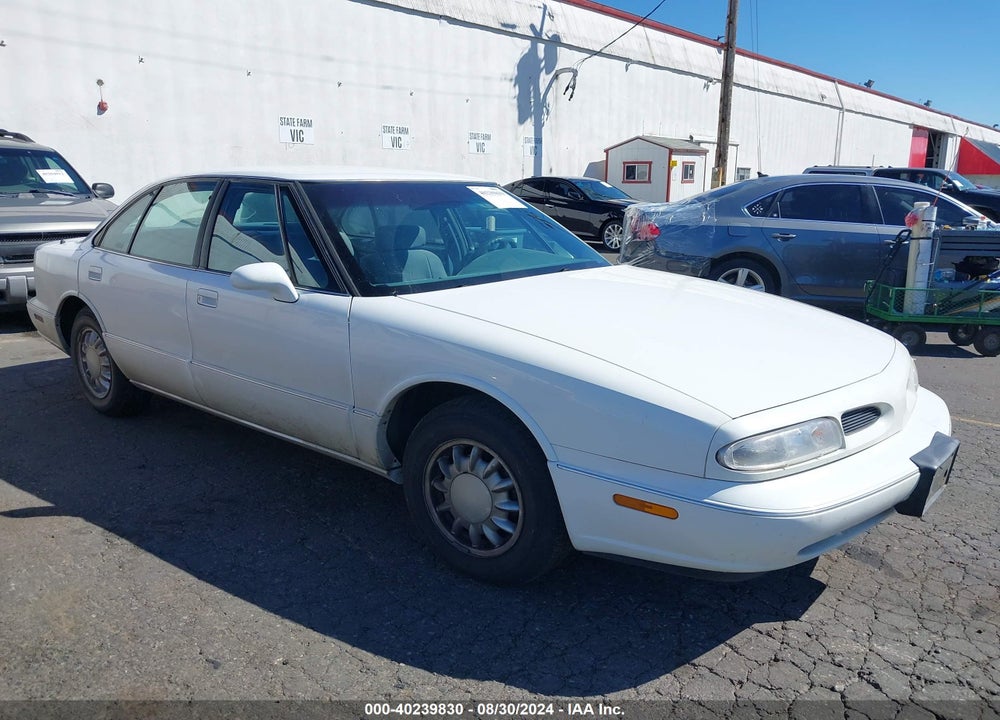 1996 OLDSMOBILE 88 LS VIN: 1G3HN52K7T4819553