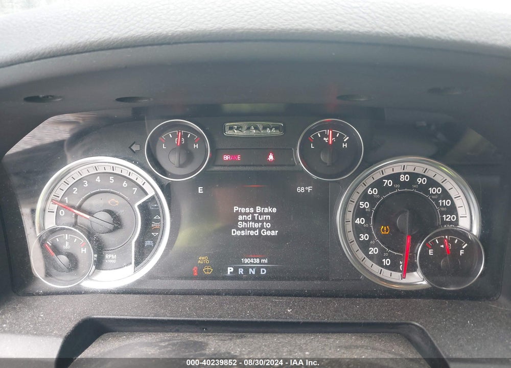 2013 RAM 1500 BIG HORN VIN: 1C6RR7GT5DS638395