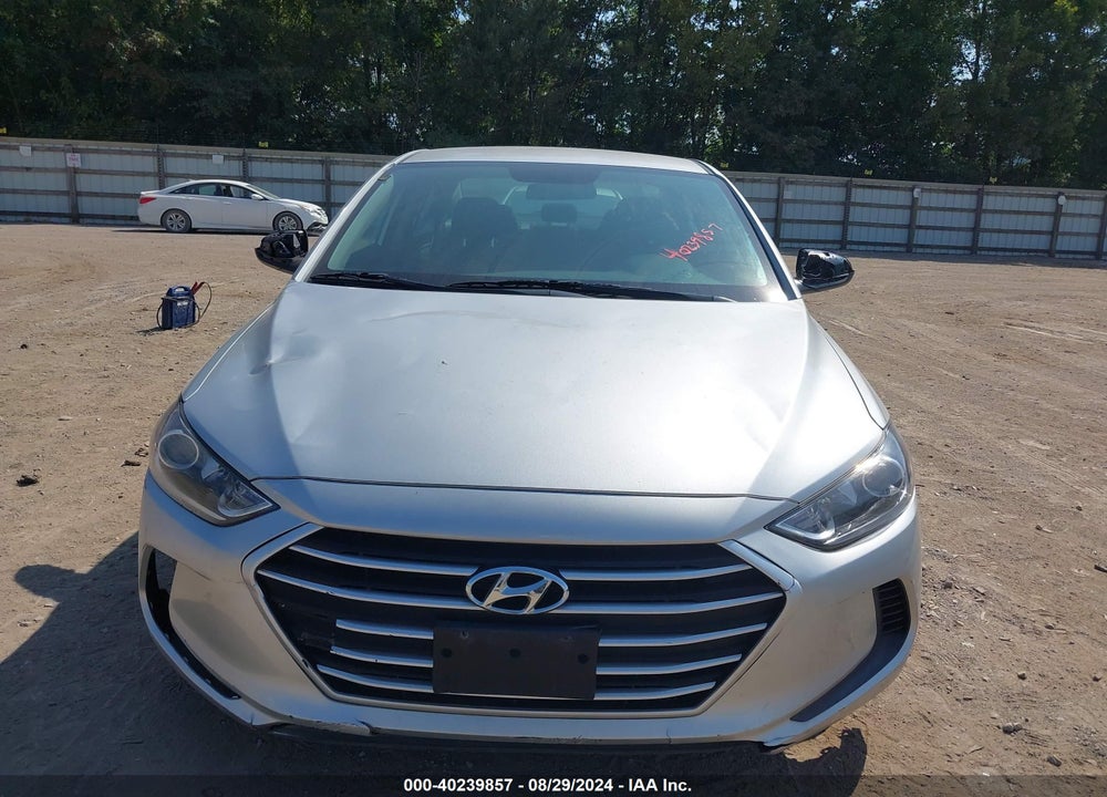 2018 HYUNDAI ELANTRA SEL VIN: 5NPD84LF0JH274188