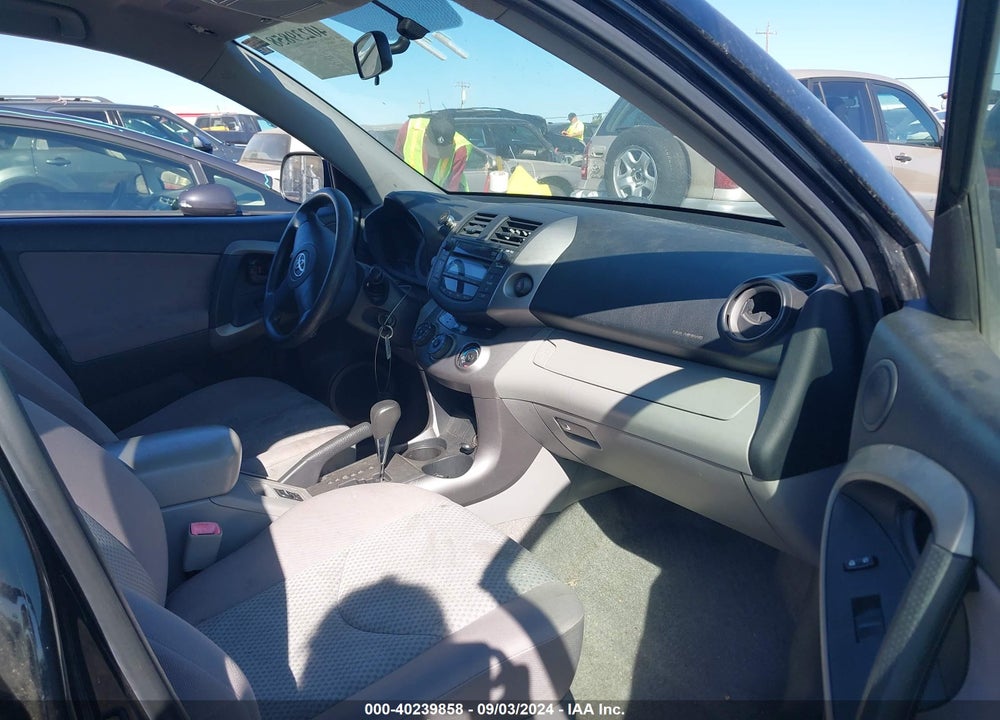 2008 TOYOTA RAV4 VIN: JTMBD33V086057295