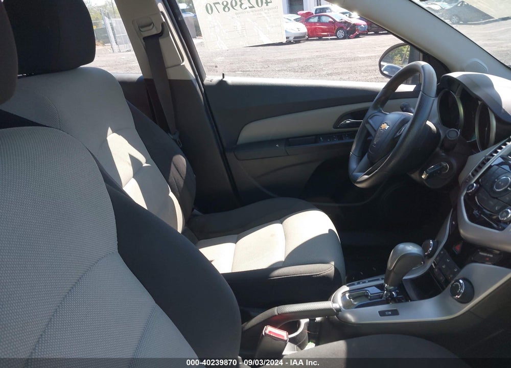2015 CHEVROLET CRUZE LS AUTO VIN: 1G1PA5SG4F7168820