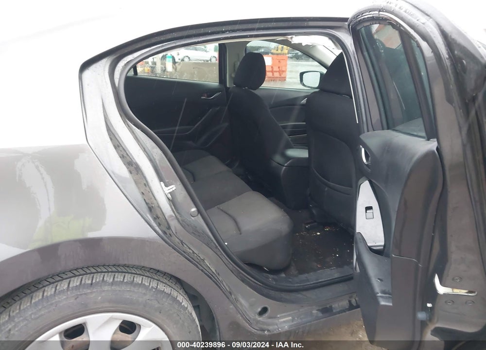 2018 MAZDA 3 SPORT VIN: 3MZBN1U75JM176268