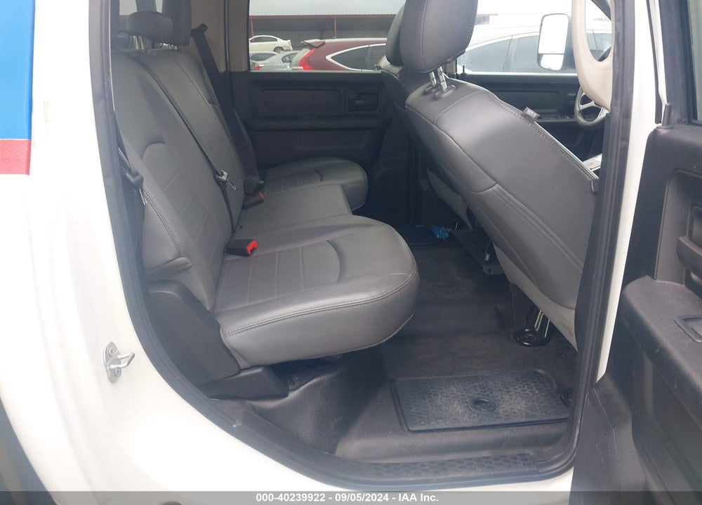 2018 RAM 2500 TRADESMAN 4X2 8' BOX VIN: 3C7WR4HJ1JG189052