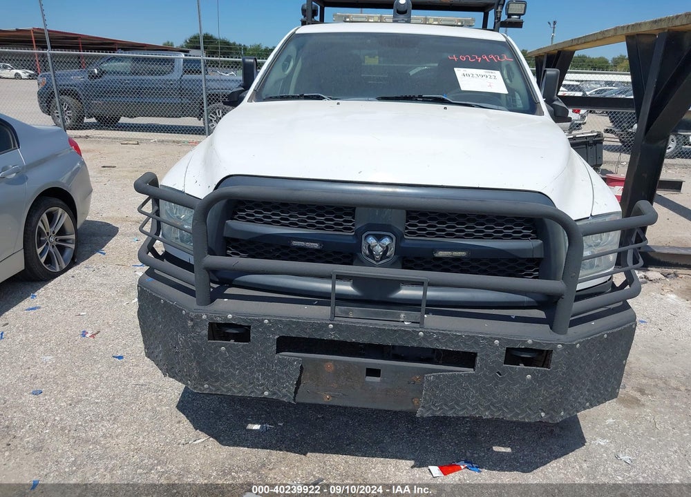 2018 RAM 2500 TRADESMAN 4X2 8' BOX VIN: 3C7WR4HJ1JG189052