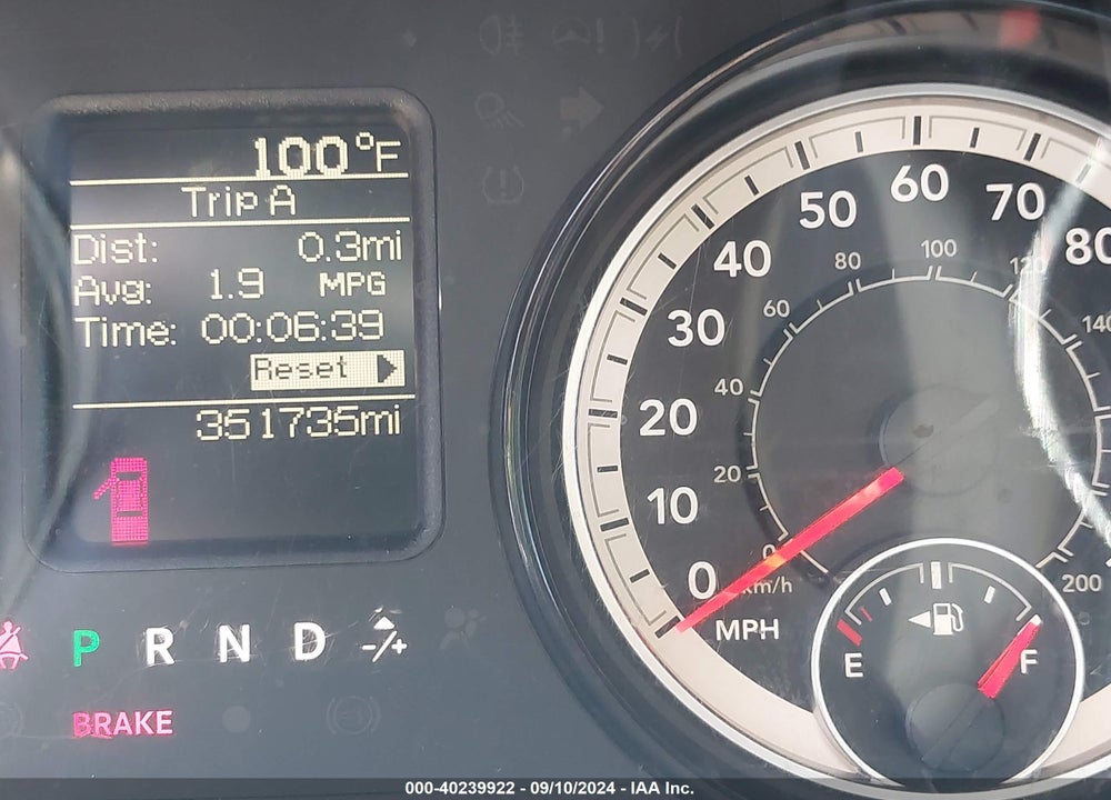 2018 RAM 2500 TRADESMAN 4X2 8' BOX VIN: 3C7WR4HJ1JG189052