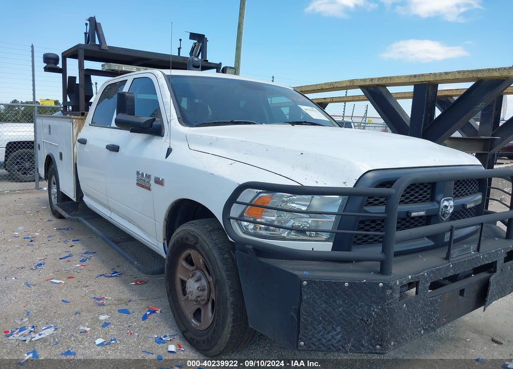 2018 RAM 2500 TRADESMAN 4X2 8' BOX VIN: 3C7WR4HJ1JG189052