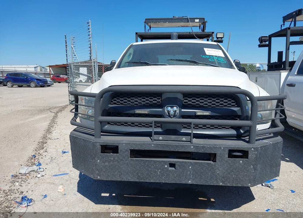 2018 RAM 2500 TRADESMAN 4X2 8' BOX VIN: 3C7WR4HJ6JG172697