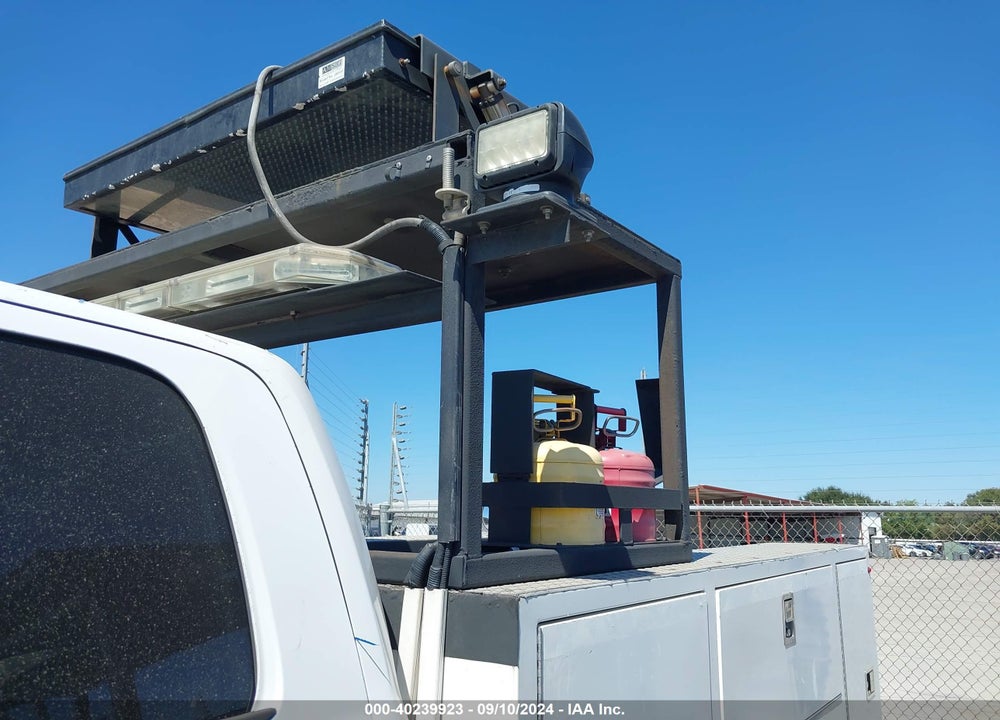 2018 RAM 2500 TRADESMAN 4X2 8' BOX VIN: 3C7WR4HJ6JG172697
