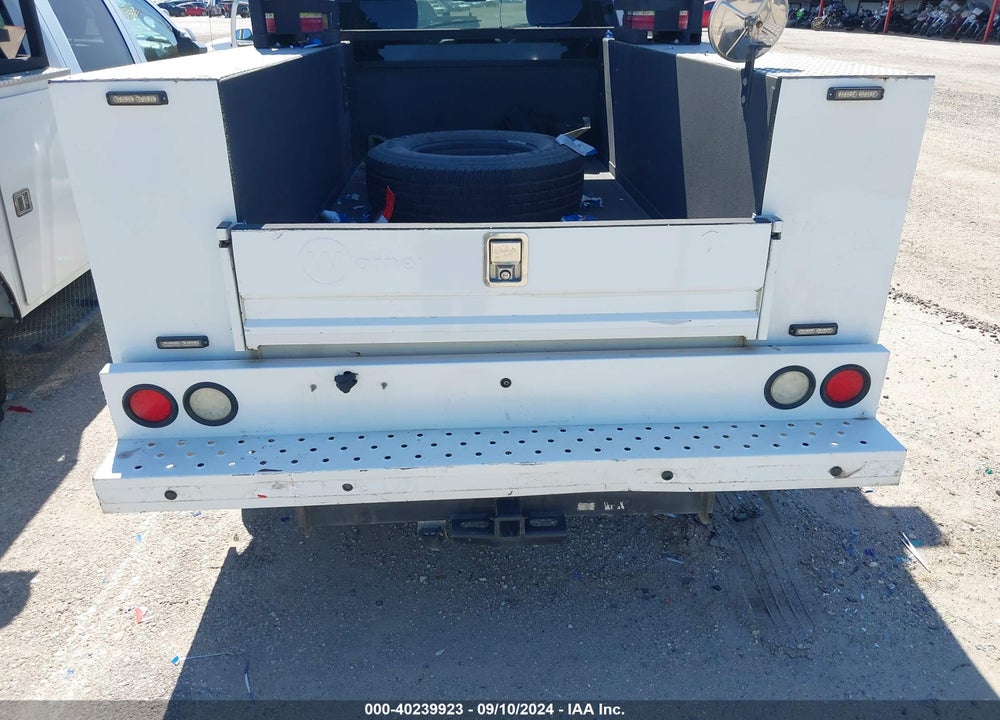 2018 RAM 2500 TRADESMAN 4X2 8' BOX VIN: 3C7WR4HJ6JG172697
