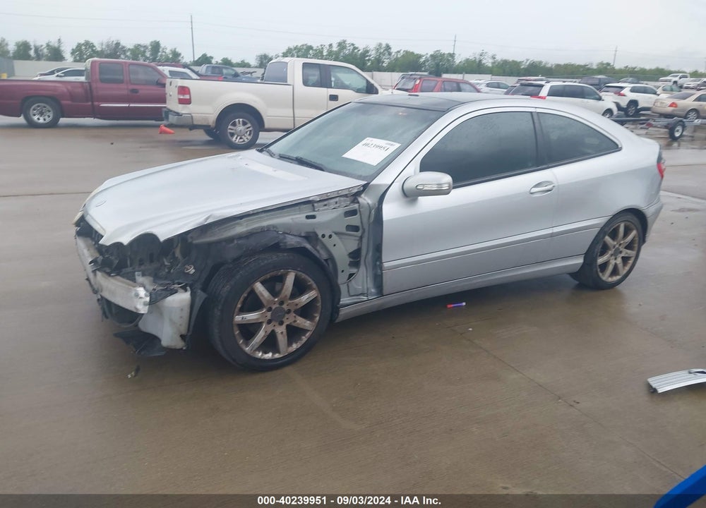 2005 MERCEDES-BENZ C 230 KOMPRESSOR SPORT VIN: WDBRN40J05A648589