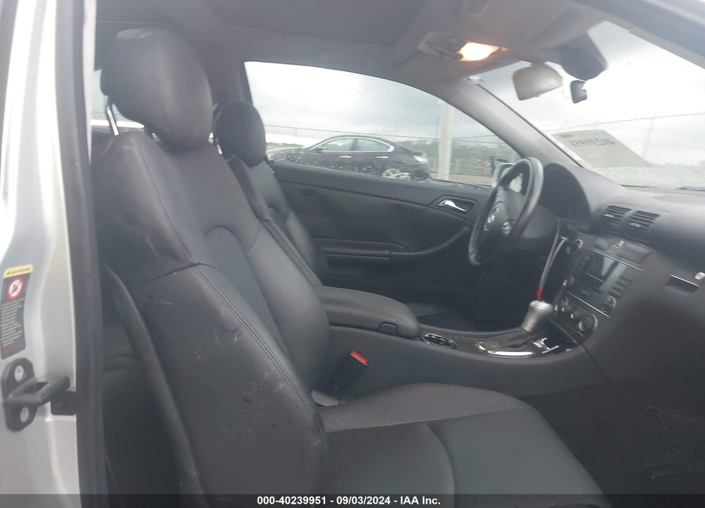 2005 MERCEDES-BENZ C 230 KOMPRESSOR SPORT VIN: WDBRN40J05A648589