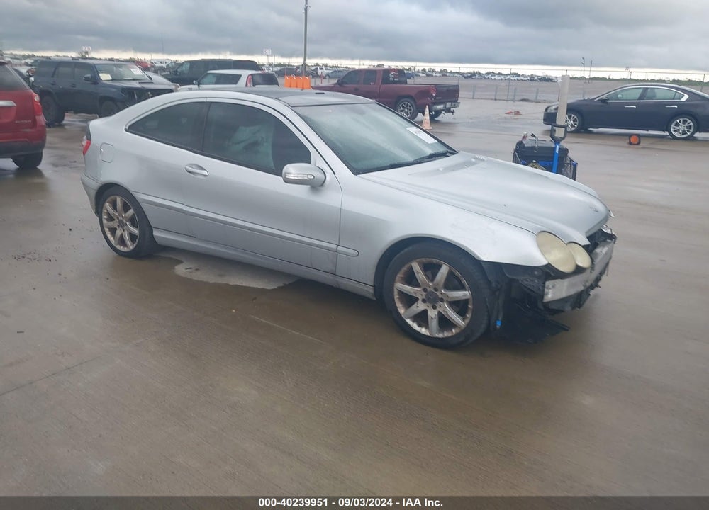 2005 MERCEDES-BENZ C 230 KOMPRESSOR SPORT VIN: WDBRN40J05A648589
