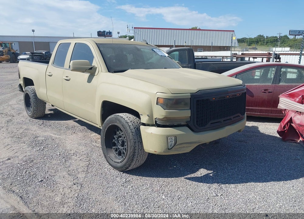 2017 CHEVROLET SILVERADO 1500 LT VIN: 1GCRCREC1HZ320568