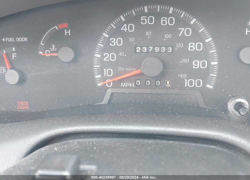1998 FORD F-150 STANDARD/XL/XLT VIN: 1FTZF1726WNB84777