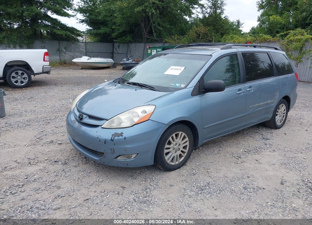 2010 TOYOTA SIENNA XLE VIN: 5TDYK4CC7AS318870