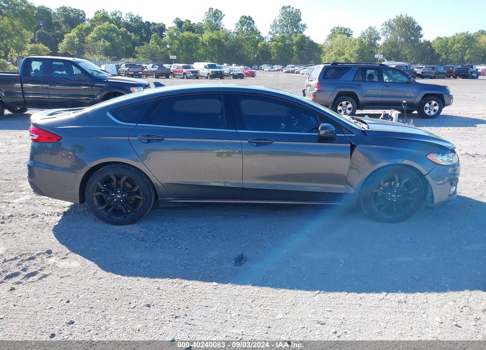 2019 FORD FUSION SE VIN: 3FA6P0HD7KR131545